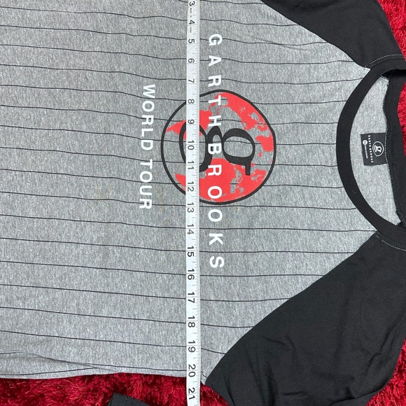 Garth Brooks World Tour 3/4 Sleeve Tee Grey Black XL In Pieces Chase No Fences - Picture 4 of 5